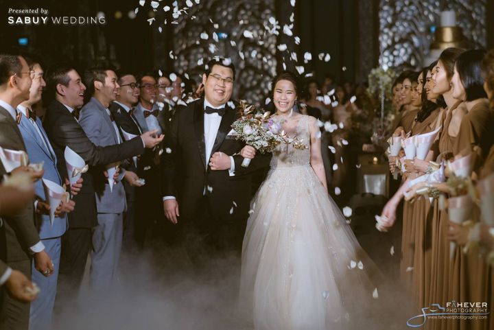 Fahever Photography,Grand Hyatt Erawan Bangkok,งานแต่งงาน,สถานที่แต่งงาน,สถานที่จัดงานแต่งงาน,โรงแรม,ช่างภาพงานแต่ง,ช่างภาพ,ช่างภาพแต่งงาน,เจ้าบ่าว,เจ้าสาว,พิธีแต่งงาน,เพื่อนเจ้าสาว,เพื่อนเจ้าบ่าว,ดอกไม้,ดอกไม้เจ้าสาว,ช่อดอกไม้เจ้าสาว Fahever Photography เก็บภาพงานแต่งสวยครบสูตร ทีมเดียวได้ทั้งซีนีม่าและภาพนิ่ง