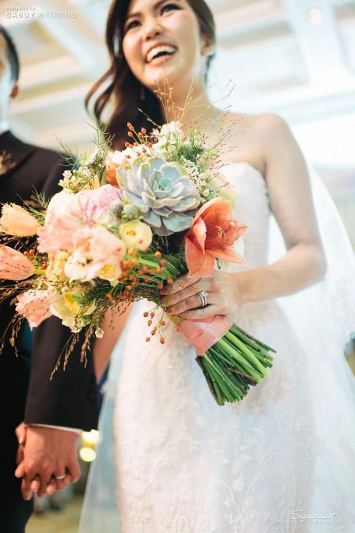 การ์ดแต่งงาน พรีเวดดิ้ง ชุดเจ้าสาว งานหมั้น backdrop งานแต่ง wedding planner organizer จัดดอกไม้งานแต่ง ชุดหมั้น สถานที่จัดงานแต่งงาน ร้านเช่าชุดแต่งงาน ช่างภาพงานแต่ง สถานที่ถ่ายพรีเวดดิ้ง รูปงานแต่ง พิธีหมั้น organizer planner ถ่ายรูปแต่งงาน รับจัดเลี้ยง สถานที่จัดงานแต่งงานเล็ก review งานแต่งงาน งานแต่ง outdoor ชุดบ่าวสาว งานแต่งตอนเช้า เวทีงานแต่ง งานแต่งชายทะเล งานแต่งริมทะเล ถ่ายภาพพรีเวดดิ้ง เรือนไทย ริมน้ำ งานแต่งริมทะเล งานแต่งในสวน แพคเกจแต่งงาน 40 ไอเดียช่อดอกไม้ Inspiration จากเจ้าสาวตัวจริง