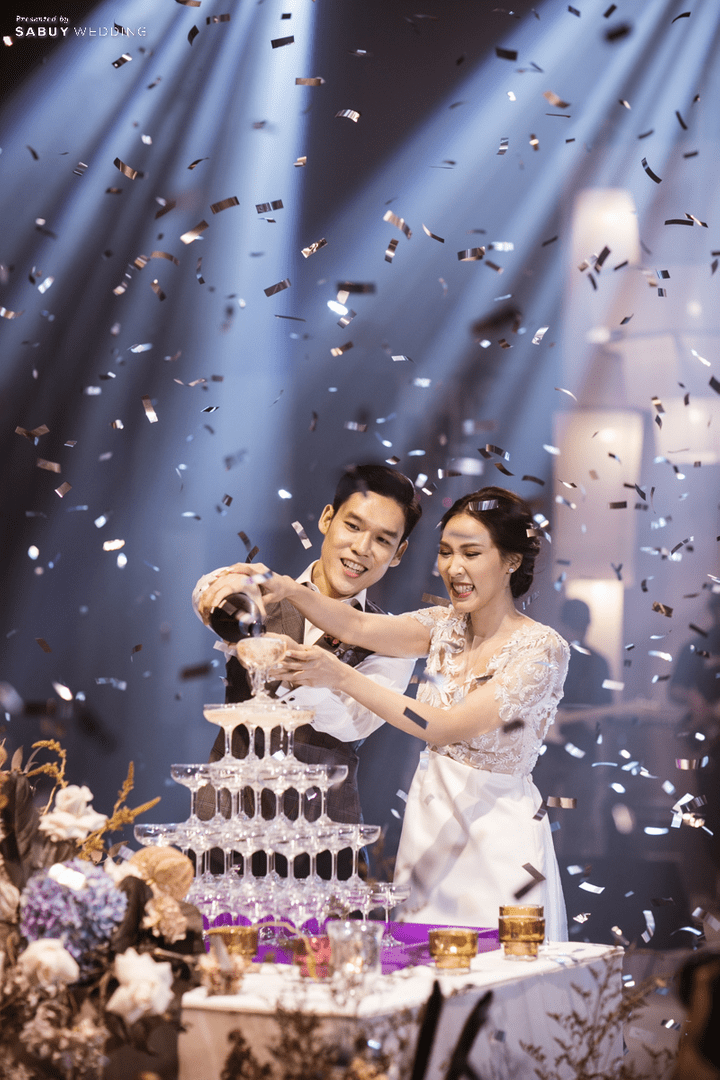 เจ้าบ่าว,เจ้าสาว,แต่งงาน,อาฟเตอร์ปาร์ตี้ รีวิวงานแต่งสุดโมเดิร์นของบ่าวสาวสายปาร์ตี้ เก๋ด้วยสี Rose Gold & Taupe @ W Bangkok