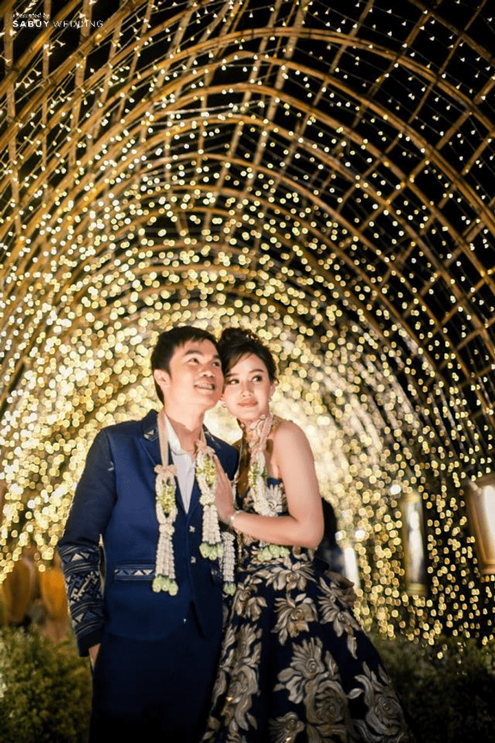  “สุวรรณบุพผาคราม” ชุดเจ้าสาวเมืองสกลฯ สวยออร่า งามสง่าแม้ไม่ใช่ชุดสีขาว