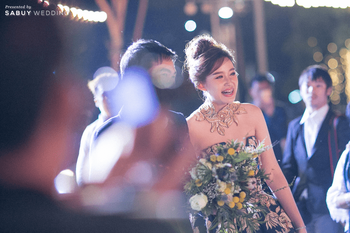  “สุวรรณบุพผาคราม” ชุดเจ้าสาวเมืองสกลฯ สวยออร่า งามสง่าแม้ไม่ใช่ชุดสีขาว