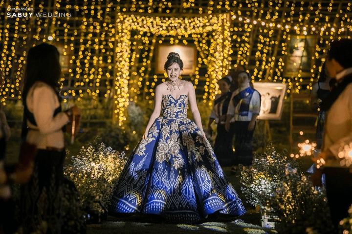  “สุวรรณบุพผาคราม” ชุดเจ้าสาวเมืองสกลฯ สวยออร่า งามสง่าแม้ไม่ใช่ชุดสีขาว