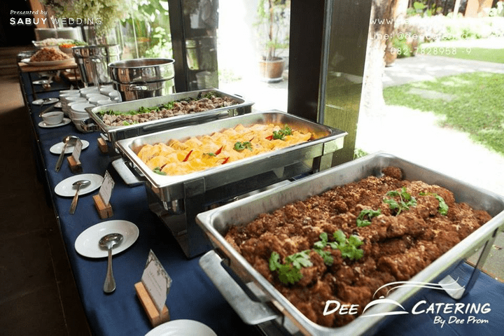  จัดเลี้ยงงานแต่งให้แขกปลื้ม ด้วยโต๊ะจีนอาหารไทยรสเด็ด by Dee Catering