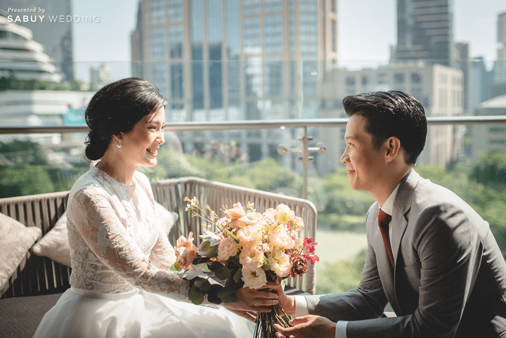  รีวิวงานแต่งสวยชิค โรแมนติกไปกับงานหมั้นแสง Daylight @ Bangkok Marriott Marquis Queen's Park