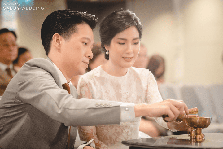  รีวิวงานแต่งสวยชิค โรแมนติกไปกับงานหมั้นแสง Daylight @ Bangkok Marriott Marquis Queen's Park