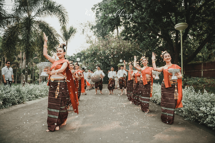 เจ้าสาว,เจ้าบ่าว,แต่งงาน,พิธีแต่งงานล้านนา รีวิวงานแต่งสวนสวยละมุนใจ บรรยากาศโรแมนติก @ Le coq d'or Chiangmai
