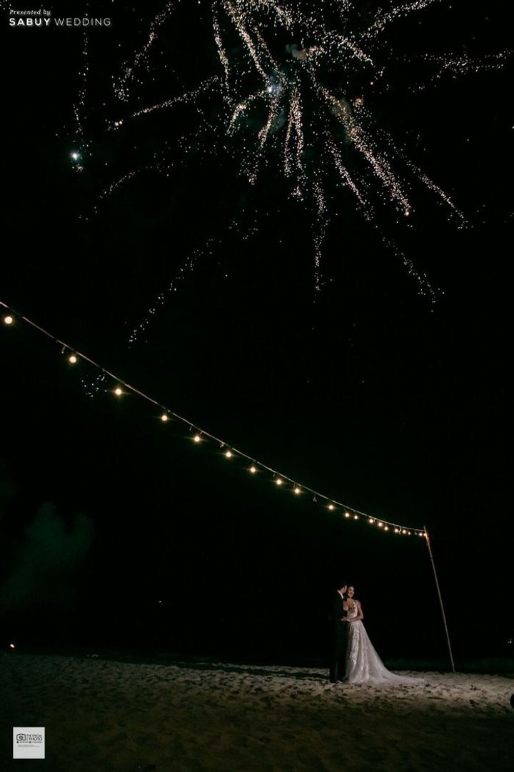  Romantic Seaside Wedding with Dazzling Waterfall Fireworks at Hua Hin Marriott Resort & Spa