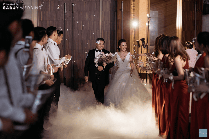 งานแต่งงาน,เจ้าสาว,เจ้าบ่าว,ชุดแต่งงาน,ชุดเจ้าสาว รีวิวงานแต่งสวยปังดูดี ด้วยโทนสีและจอ LED สุดอลัง @ Conrad Bangkok 