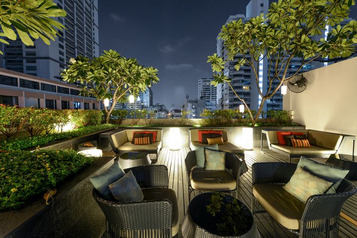 amBar รูฟท็อปบาร์สุดชิล บรรยากาศเป็นกันเองบนชั้น 8 @โรงแรม Four Point by Sheraton