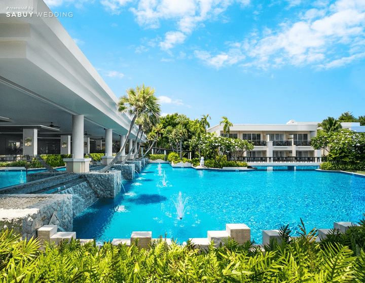  โดดเด่นด้วยสระว่ายน้ำไซส์ใหญ่สไตล์ลากูน พร้อมดื่มด่ำบรรยากาศริมหาด @ Sheraton Hua Hin Resort & Spa 