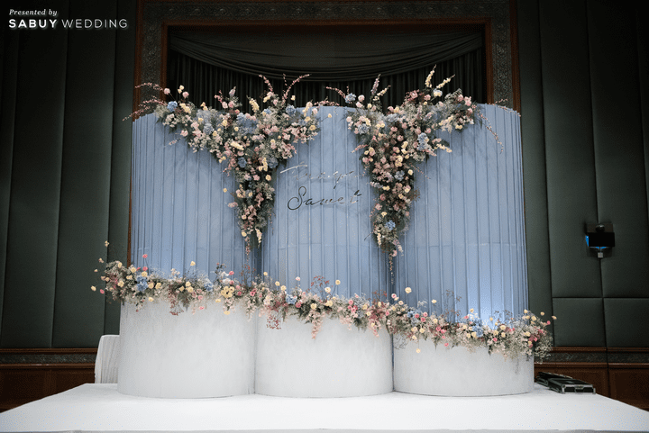 backdrop,ตกแต่งงานแต่งงาน,ออแกไนเซอร์ รีวิวงานแต่งสุด Classy ด้วยธีมสี Slate Blue และคริสตัล @ Grand Hyatt Erawan Bangkok 