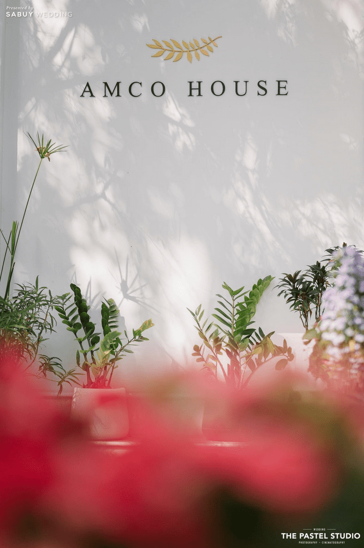  งานแต่งสวย กลางสวนร่มรื่น ในธีมสีขาวสุดอบอุ่น @ Amco House