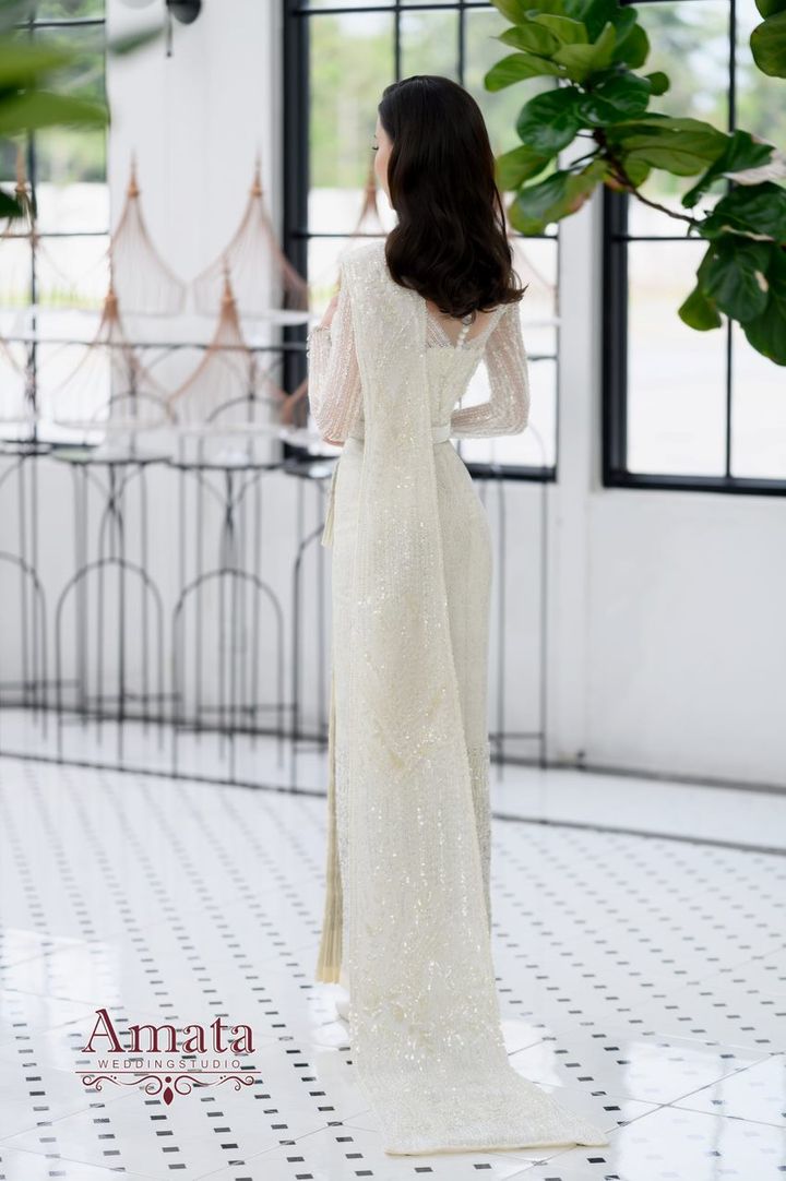  สวยเลอค่า งามสง่าในชุดไทย Collection Winter 2022 จากห้องเสื้อ Amata 
