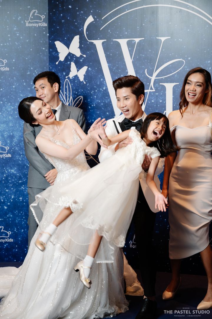   รีวิวงานแต่งธีมหนัง Crazy Rich Asians เปิดตัวเจ้าสาวแบบเดินบนน้ำ @ The Peninsula Bangkok