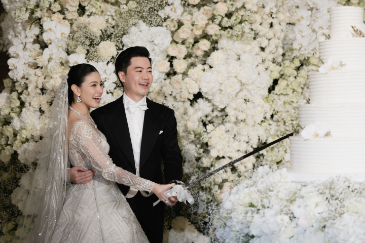 รีวิวงานแต่งสุดแสนอบอุ่นของเซเลบริตี้คนดัง คุณแค รีวิวงานแต่งสุดแสนอบอุ่นของเซเลบริตี้คนดัง คุณแค