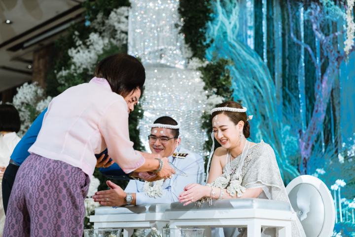  รีวิวงานแต่งสวนสวยชวนฝัน ธีมหุบเขาลายคลื่นสีน้ำเงิน 'Antelope Canyon'  @Renaissance Bangkok Ratchaprasong Hotel