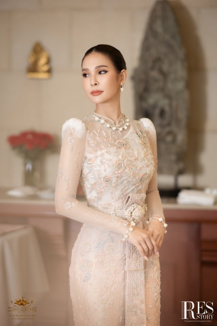  อัปเดตชุดแต่งงานไทยประยุกต์ 2024 สวยโมเดิร์น ทันสมัยแบบไม่เอาท์