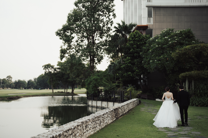  รีวิวงานแต่งธีม White สวยคลาสสิก โรแมนติกด้วยเสียงแซกโซโฟน @ Le Meridien Suvarnabhumi, Bangkok Golf Resort & Spa