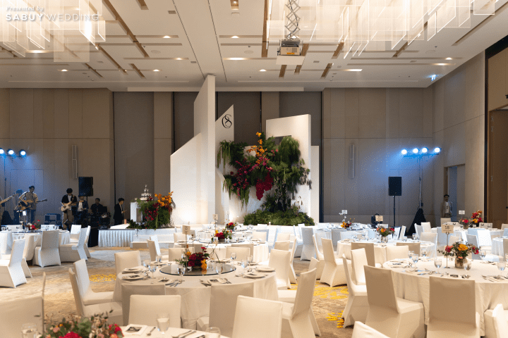  รีวิวงานแต่งดีเทลจัดจ้านของเจ้าสาวนักจัดดอกไม้ @Courtyard by Marriott Bangkok Suvarnabhumi Airport