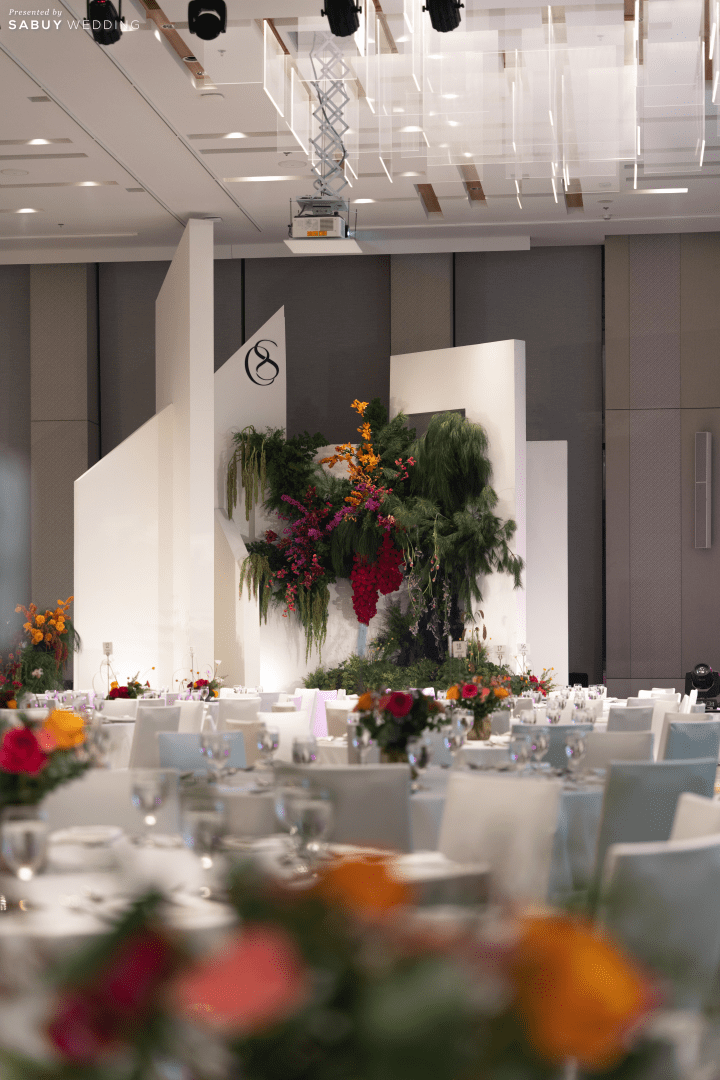  รีวิวงานแต่งดีเทลจัดจ้านของเจ้าสาวนักจัดดอกไม้ @Courtyard by Marriott Bangkok Suvarnabhumi Airport