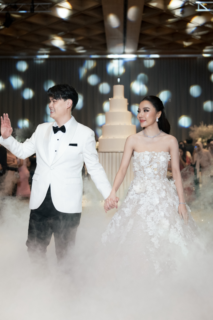  รีวิวงานแต่งครบจบด้วยจอ LED เปลี่ยนบรรยากาศงานให้กลายเป็นปาร์ตี้ในฝัน @Hyatt Regency Bangkok Sukhumvit