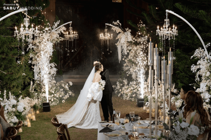  รีวิวงานแต่งฟีลสวนในฝันสไตล์ Homey เก็บทุกโมเมนต์ที่ออกแบบด้วยหัวใจ @BARN KlongSuan