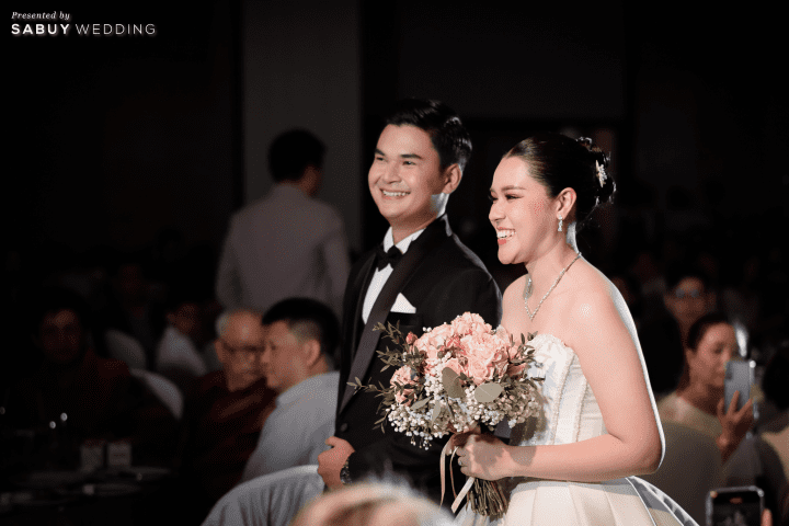  รีวิวงานแต่งที่เป็นตัวเองทุกดีเทล พร้อมคาราโอเกะปาร์ตี้ Enjoy กันทั้งงาน @Novotel Bangkok Sukhumvit 20