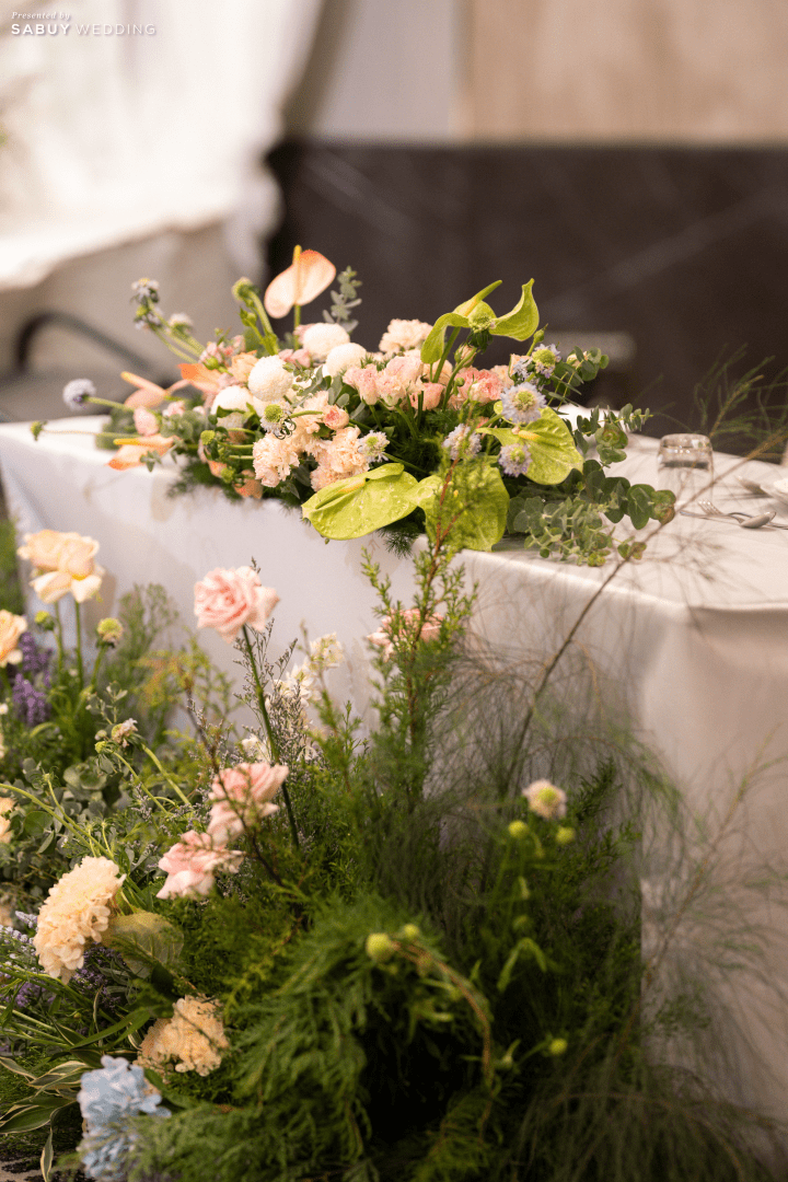  รีวิวงานแต่ง Sustainable เนรมิตสวนดอกไม้ธีมสีม่วงไลแลค-พีช @Chatrium Grand Bangkok
