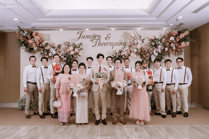  รีวิวงานแต่งแสนอบอุ่นสไตล์ Cozy ที่บ่าวสาวออกแบบเอง @Avani Ratchada Bangkok Hotel