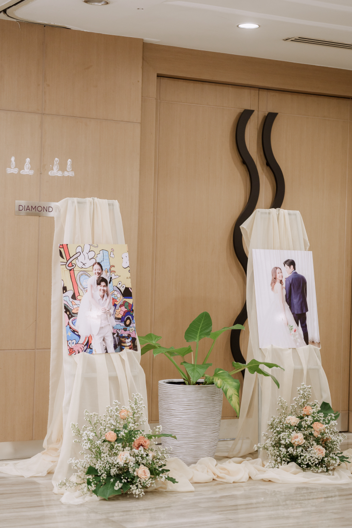  รีวิวงานแต่งแสนอบอุ่นสไตล์ Cozy ที่บ่าวสาวออกแบบเอง @Avani Ratchada Bangkok Hotel