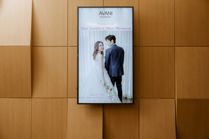  รีวิวงานแต่งแสนอบอุ่นสไตล์ Cozy ที่บ่าวสาวออกแบบเอง @Avani Ratchada Bangkok Hotel