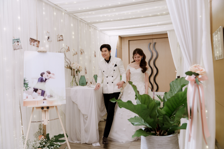  รีวิวงานแต่งแสนอบอุ่นสไตล์ Cozy ที่บ่าวสาวออกแบบเอง @Avani Ratchada Bangkok Hotel