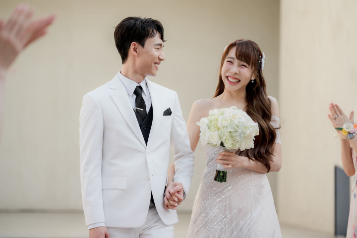  รีวิวงานแต่งที่ตอบโจทย์สายถ่ายรูปในธีม Multiverse of the Sweetness จัดเต็มกิมมิกพิเศษ @AUBE