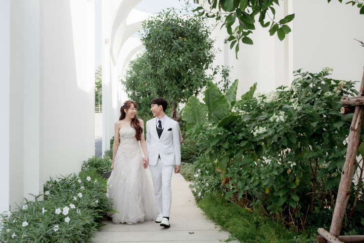  รีวิวงานแต่งที่ตอบโจทย์สายถ่ายรูปในธีม Multiverse of the Sweetness จัดเต็มกิมมิกพิเศษ @AUBE