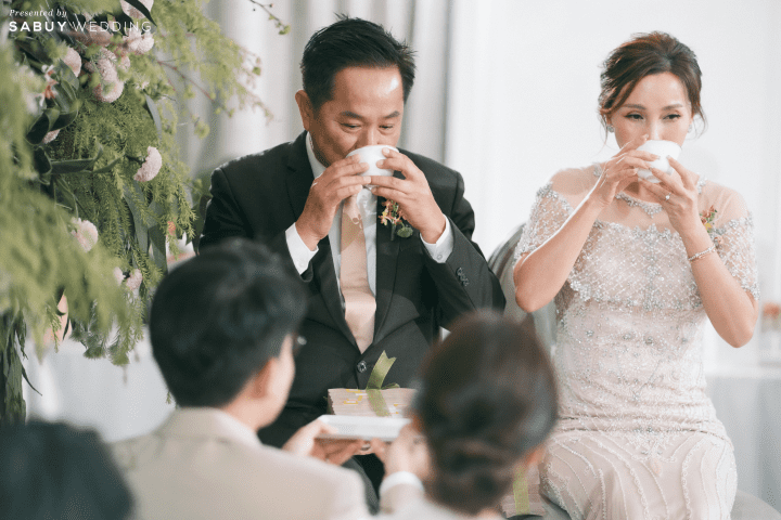 รีวิวงานแต่งสไตล์ Jazz Modern สุดอบอุ่นของคู่รักคุณหมอ @The Ritz-Carlton Bangkok