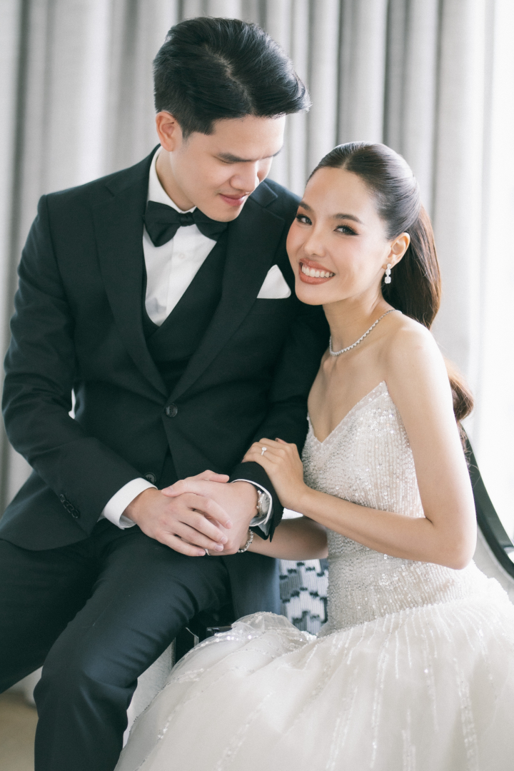 รีวิวงานแต่งสไตล์ Jazz Modern สุดอบอุ่นของคู่รักคุณหมอ @The Ritz-Carlton Bangkok