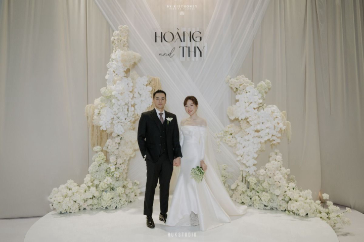  แจก Ref. งานแต่งสไตล Monochrome เฉดสีเดียวก็เนรมิตธีมงานแต่งให้สวยปัง
