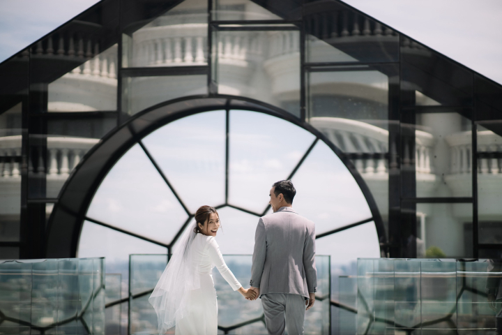  รีวิวงานแต่งพิธีไทย-จีนแสนอบอุ่น เต็มไปด้วยมุมถ่ายรูปสวย ถูกใจแขกผู้ใหญ่ @lebua at State Tower