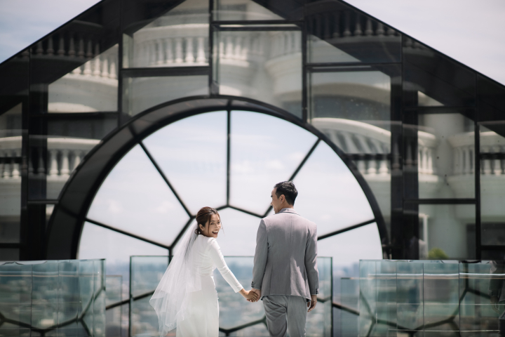รีวิวงานแต่งพิธีไทย-จีนแสนอบอุ่น เต็มไปด้วยมุมถ่ายรูปสวย ถูกใจแขกผู้ใหญ่ @lebua at State Tower