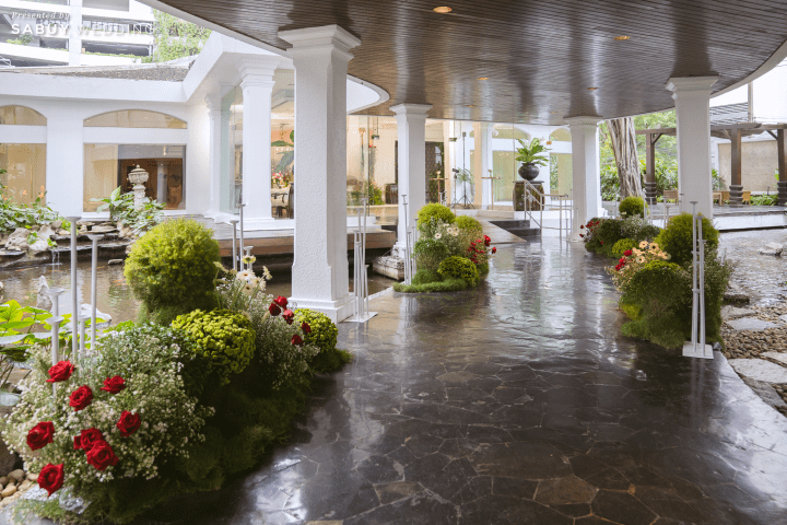  รีวิวงานแต่งกลิ่นอาย English Garden สุดเป๊ะ! อัดแน่น 3 พิธีใน 1 วัน @ Anantra Siam Bangkok Hotel