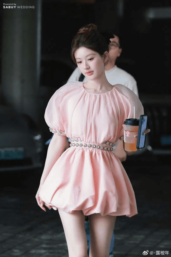  รวม 5 แบบชุดเพื่อนเจ้าสาว แรงบันดาลใจจากลุค “จ้าวลู่ซือ” ซีรีส์จีน Love’s Ambition 