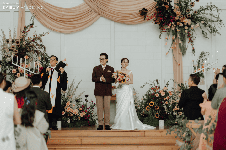  รีวิวงานแต่งพิธีคริสต์ที่ตั้งต้นจากความรัก สวยอบอุ่นในธีม Autumn @ Siloo’et House