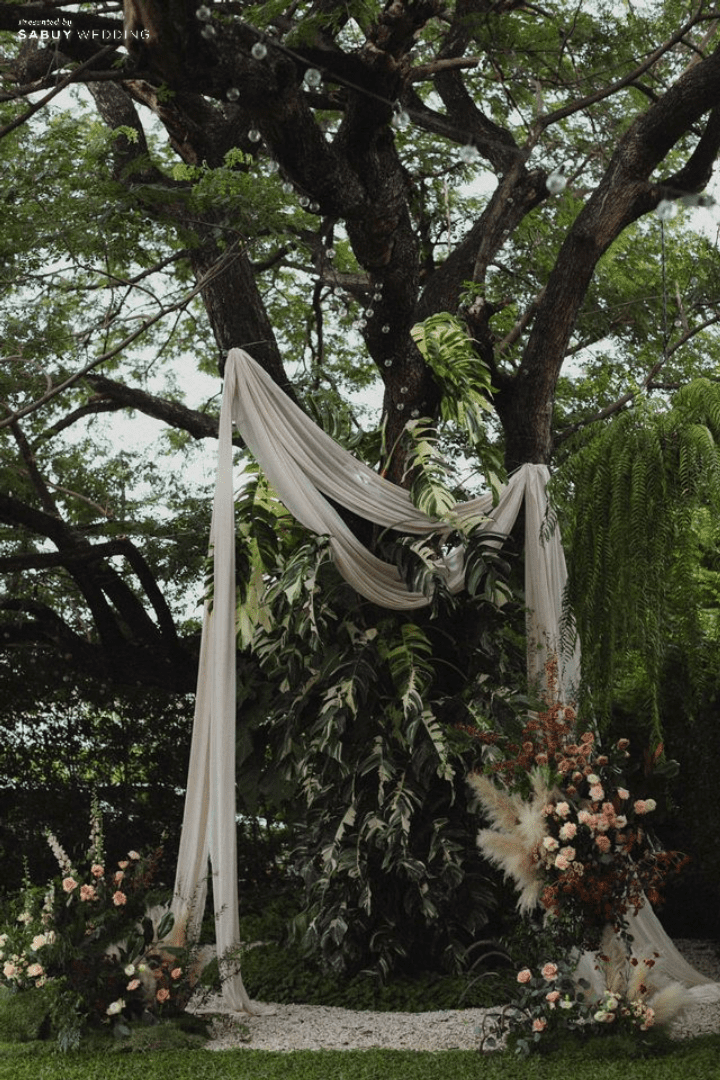  รีวิวงานแต่งพิธีคริสต์ที่ตั้งต้นจากความรัก สวยอบอุ่นในธีม Autumn @ Siloo’et House