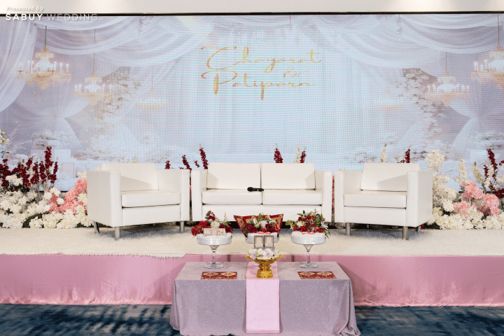 รีวิวงานหมั้นพิธีจีน ละมุนชวนฝันด้วยดอกไม้โทนชมพู ขาว แดง @ Novotel Bangkok Platinum Pratunam