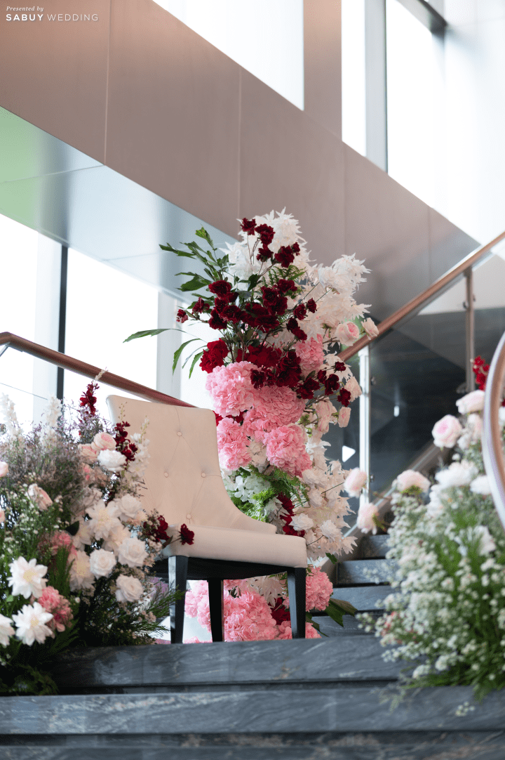 รีวิวงานหมั้นพิธีจีน ละมุนชวนฝันด้วยดอกไม้โทนชมพู ขาว แดง @ Novotel Bangkok Platinum Pratunam