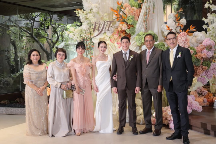 เก็บตกภาพงานหมั้น "มายด์ ลภัสลัล - พาย สุนิษฐ์" สวยสะกดแบบที่เห็นแล้วต้องเซฟเก็บ Ref.