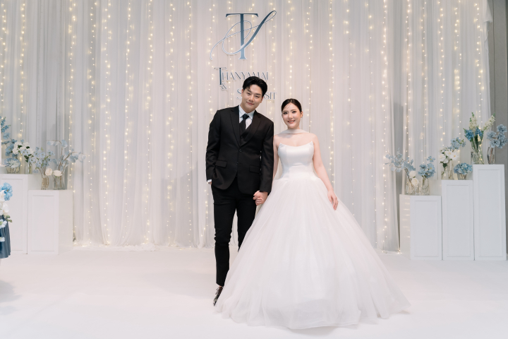 รีวิวงานแต่งธีมสีฟ้าละมุน เติมกิมมิกให้แขกเอ็นจอยด้วยของรางวัลจัดเต็ม @Novotel Bangkok Sukhumvit 20