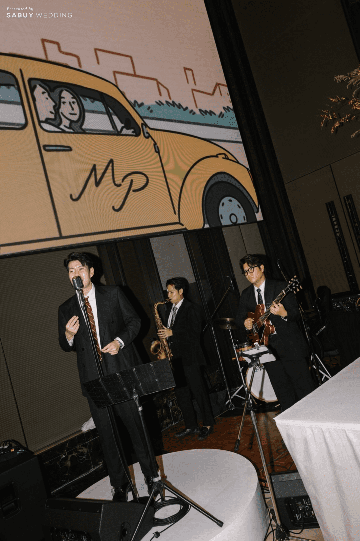 รีวิวงานแต่งงาน ‘Feel like home’ บอกเล่าตัวตนผ่านดีเทลงานคราฟต์ @The Okura Prestige Bangkok