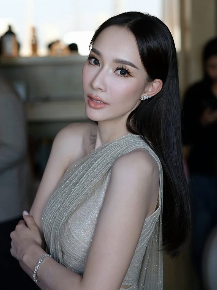  โรแมนติกทุกมุมกล้อง รวมภาพสุดหวาน งานแต่ง “มิ้นท์ ณัฐวรา - หยัง วิธวิทย์”