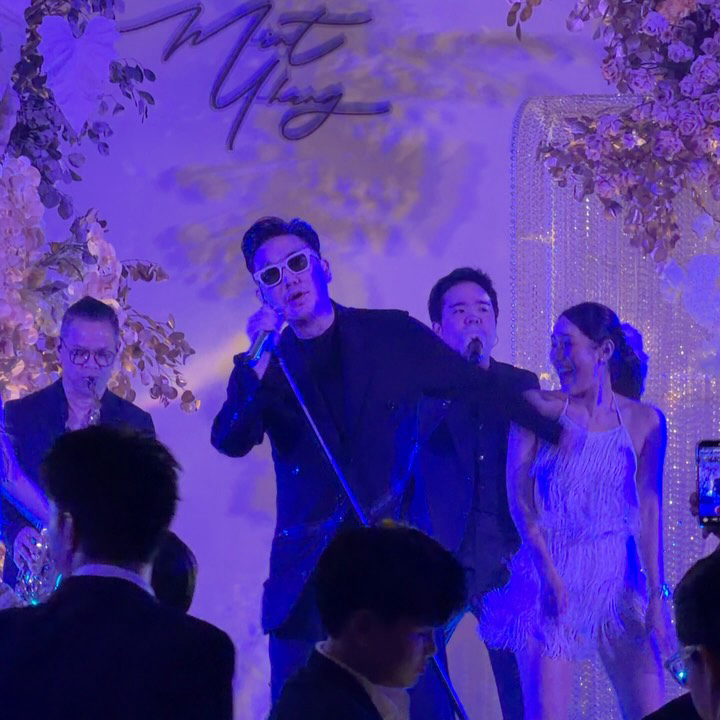  โรแมนติกทุกมุมกล้อง รวมภาพสุดหวาน งานแต่ง “มิ้นท์ ณัฐวรา - หยัง วิธวิทย์”